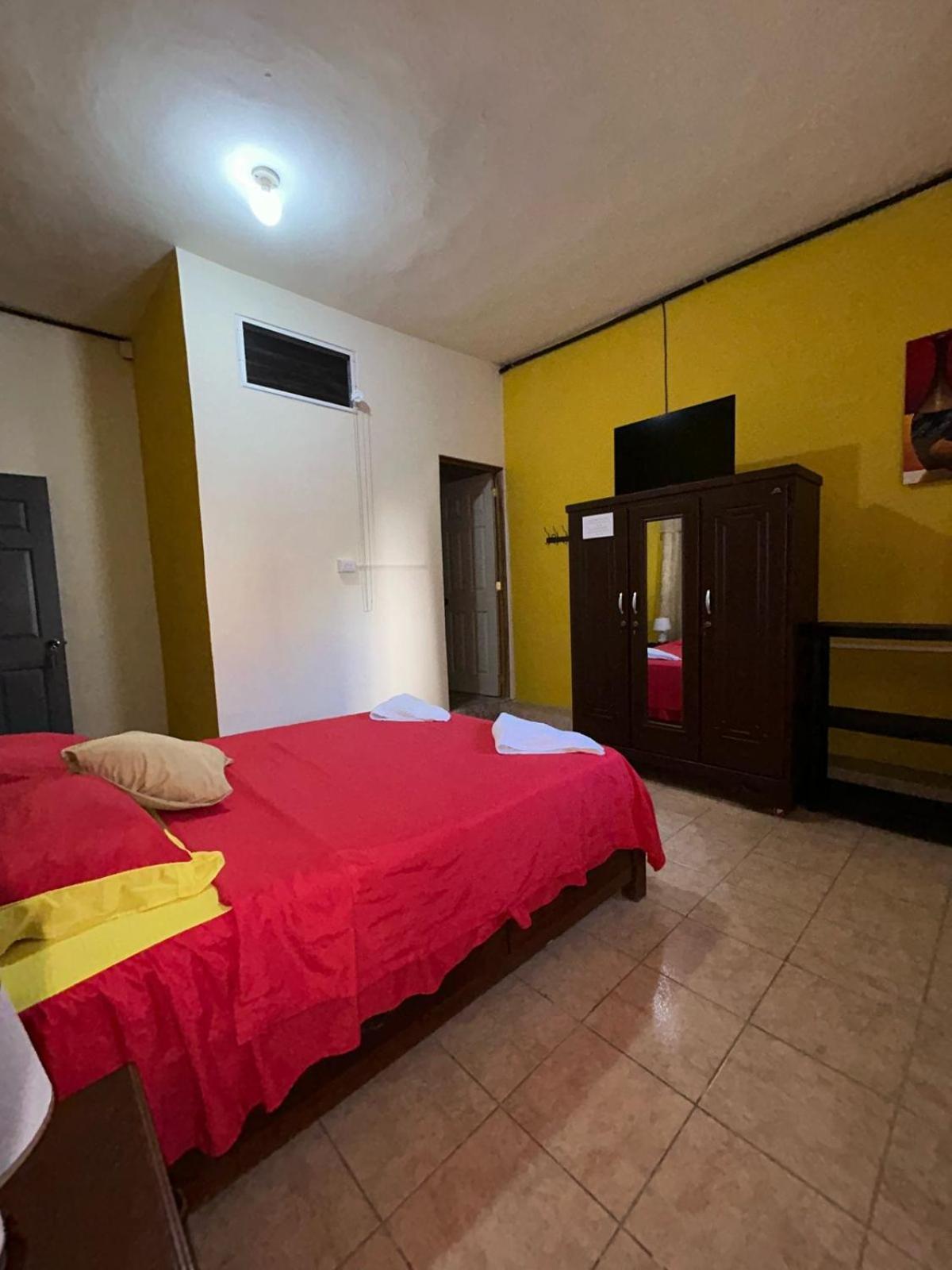 Casa Maya Itza فلوريس المظهر الخارجي الصورة